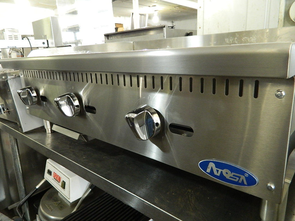 ATOSA ATMG-36 HEAVY DUTY STAINLESS STEEL 36-INCH MANUAL GRIDDLE - NATURAL GAS