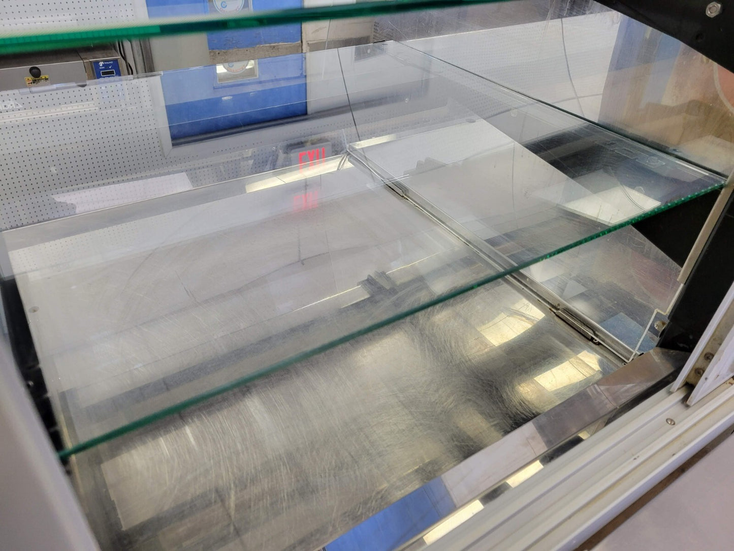 ARCTICA 48" CURVED GLASS 1/2 DRY 1/2 REFRIGERATED BAKERY DISPLAY CASE FRONT LIFT