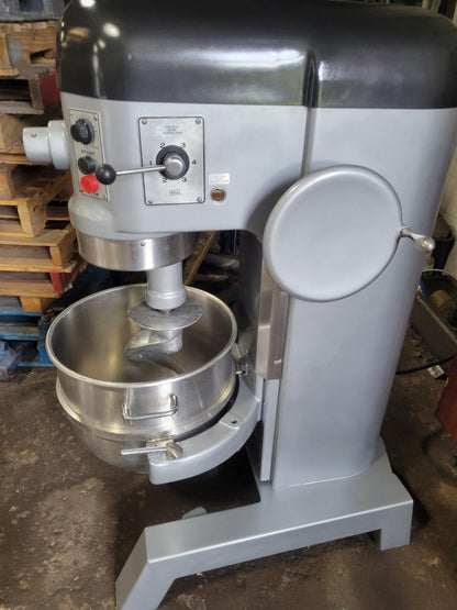 HOBART MODEL H-600 1.5 HP PIZZA DOUGH MIXER 200V 3PH STAINLESS STEEL BOWL & HOOK
