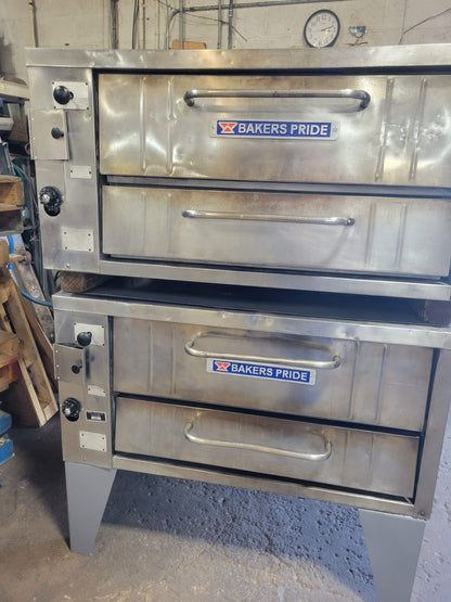 BAKERS PRIDE MODEL 251 / 252 DEPTH 8" DOUBLE DECK HEIGHT GAS OVENS NATURAL GAS