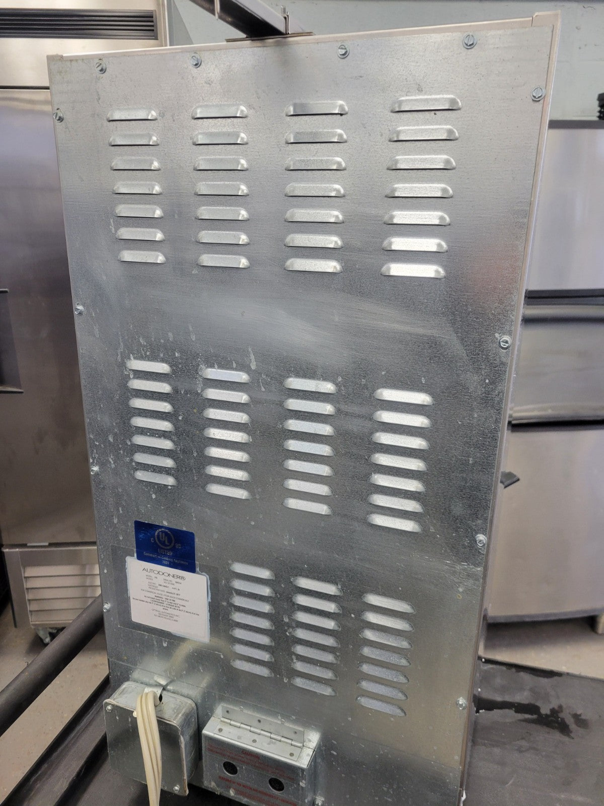 OPTIMAL AUTODONOR 3PE 65 LB. ELECTRIC GYRO MACHINE VERTICAL BROILER 208V