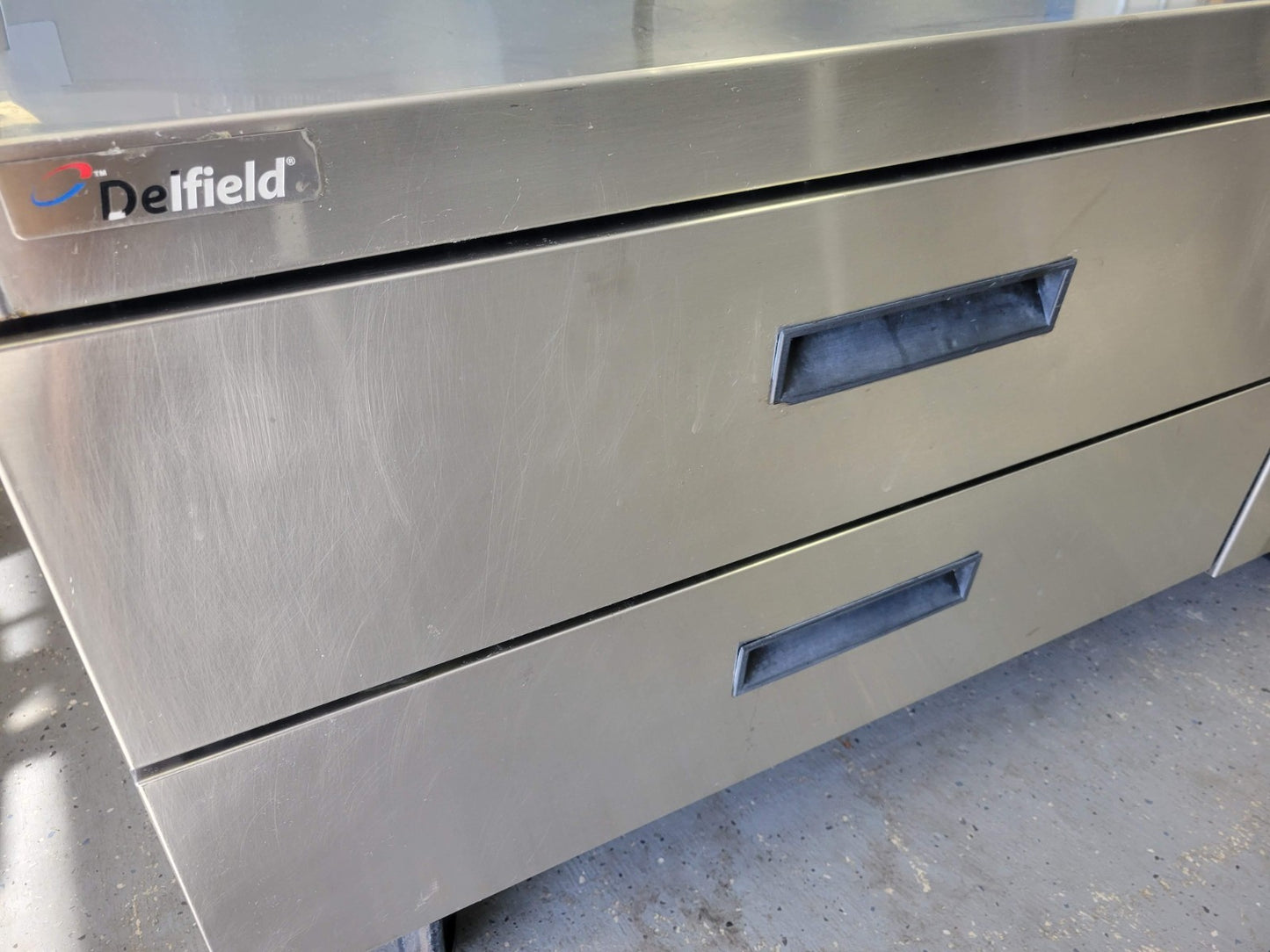 DELFIELD 17C52P REFRIGERATED CHEF BASE 52" WIDE 2 DRAWERS DIGITAL GAUGE - 115 V