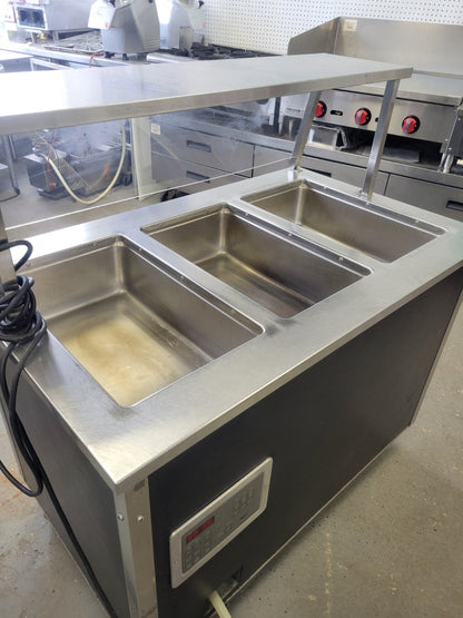 VOLLRATH 37030 – 3 WELL HOT FOOD STEAM TABLE W/ SNEEZEGUARD 120V 46" L x 28" W