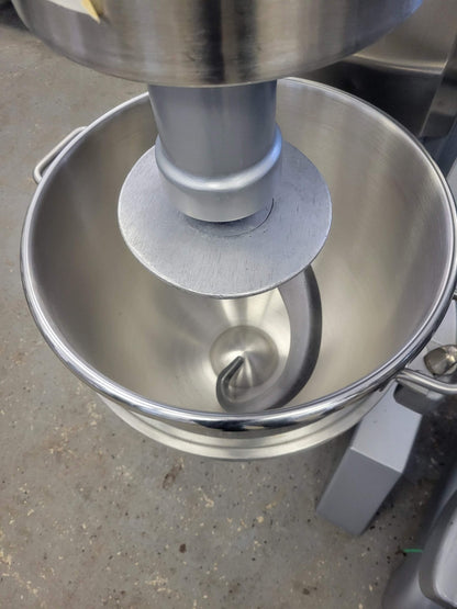 HOBART MODEL H-600T PIZZA DOUGH MIXER 200V 3PH "BRAND NEW" STAINLESS STEEL BOWL