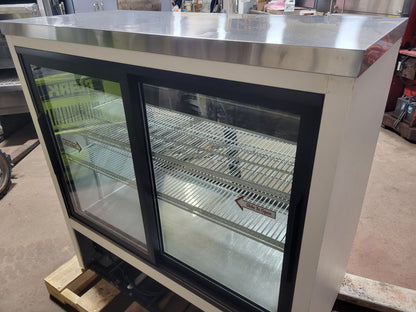 TRUE TSID-48-4 DELI DISPLAY REFRIGERATOR  FRONT & REAR DOORS