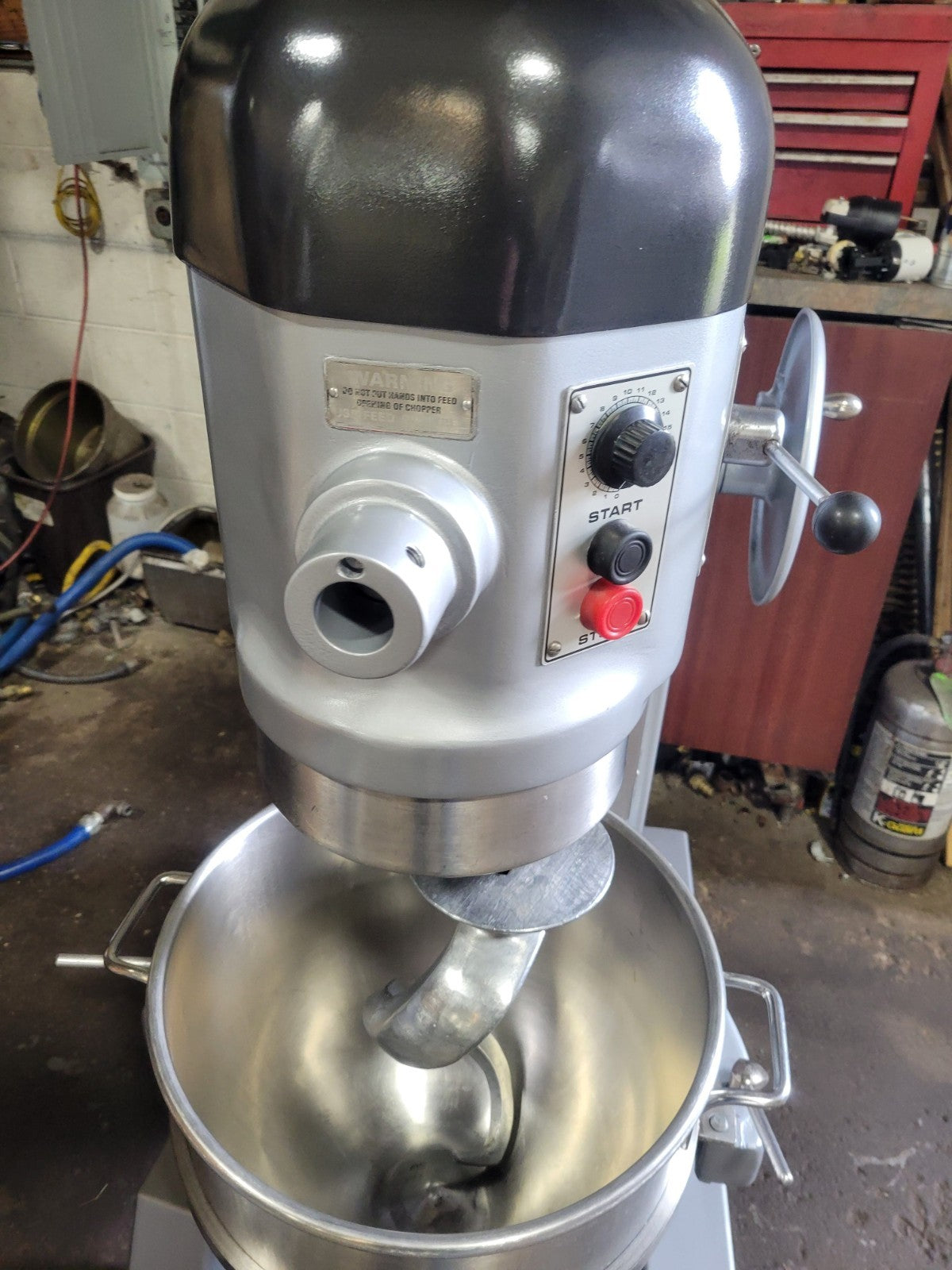 HOBART MODEL H-600 1.5 HP PIZZA DOUGH MIXER 200V 3PH STAINLESS STEEL BOWL & HOOK