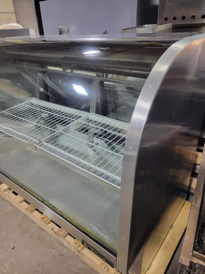 TRUE TCGG-60-S 60" CURVED GLASS REFRIGERATED DELI MERCHANDISER DELI CASE