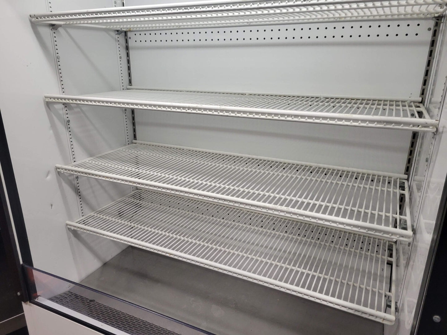 TRUE TAC-48 48" VERTICAL AIR CURTAIN REFRIGERATED OPEN MERCHANDISER NIGHT SHADE