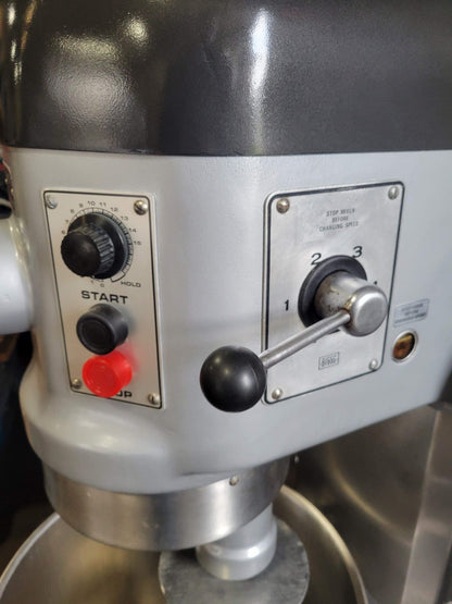 HOBART MODEL H-600 1.5 HP PIZZA DOUGH MIXER 200V 3PH STAINLESS STEEL BOWL & HOOK