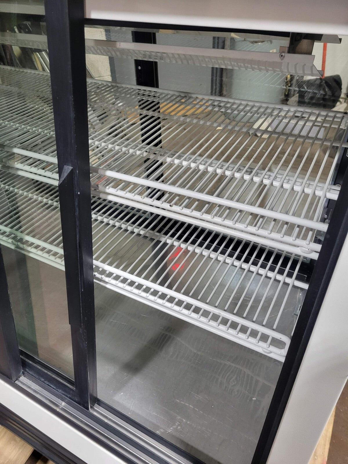 TRUE TSID-48-4 DELI DISPLAY REFRIGERATOR  FRONT & REAR DOORS