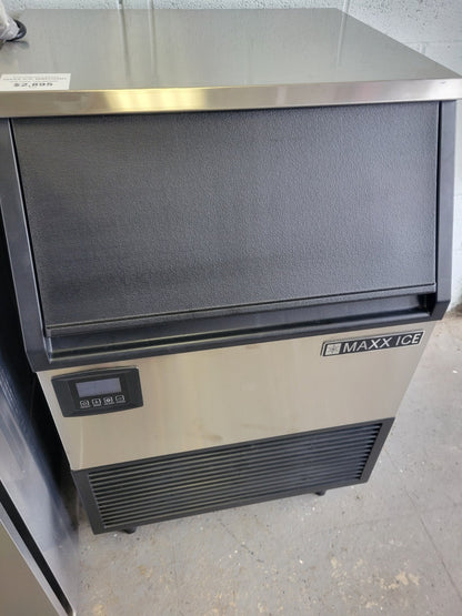 MAXX ICE MIM200NH 24" HALF CUBE UNDERCOUNTER ICE MACHINE - 199LBS/DAY AIR COOLED