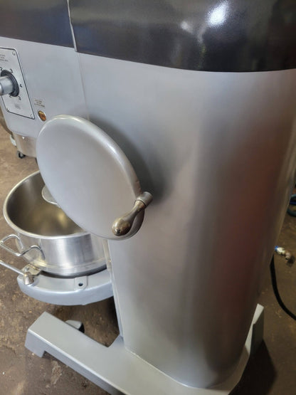 HOBART MODEL H-600 1.5 HP PIZZA DOUGH MIXER 200V 3PH STAINLESS STEEL BOWL & HOOK