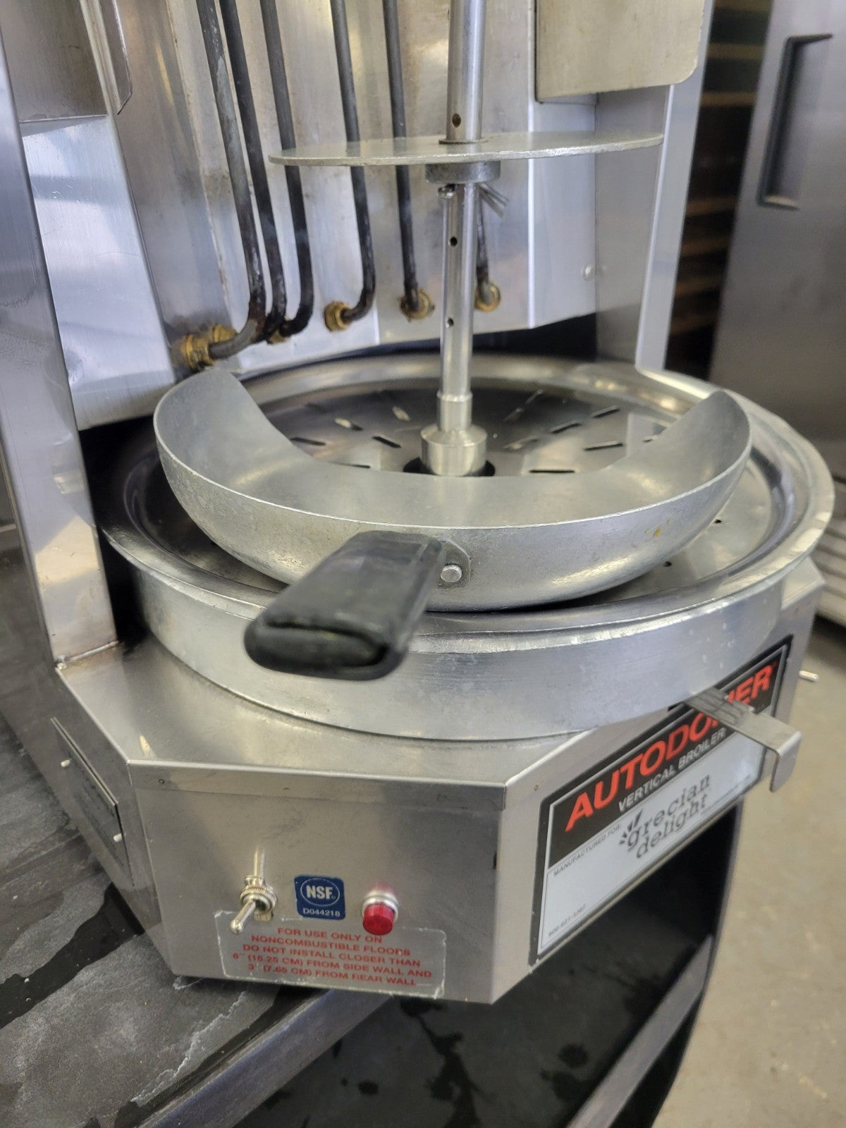OPTIMAL AUTODONOR 3PE 65 LB. ELECTRIC GYRO MACHINE VERTICAL BROILER 208V