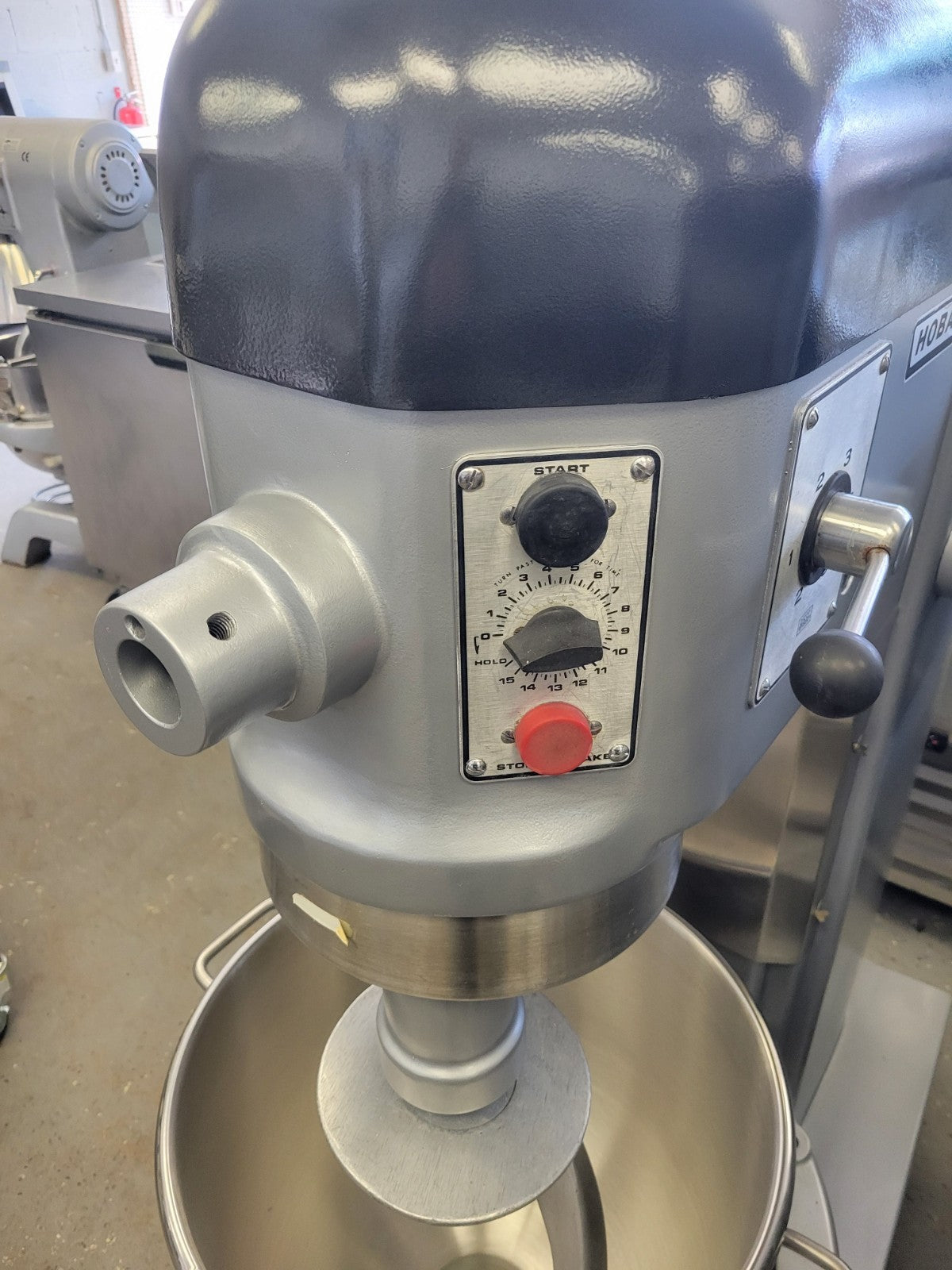 HOBART MODEL H-600T PIZZA DOUGH MIXER 200V 3PH "BRAND NEW" STAINLESS STEEL BOWL