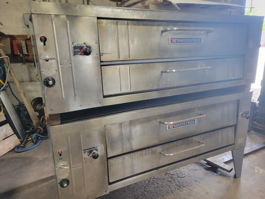 BAKERS PRIDE Y-600 DOUBLE DECK 8" DECK HEIGHT PIZZA OVENS SERIES NATURAL GAS