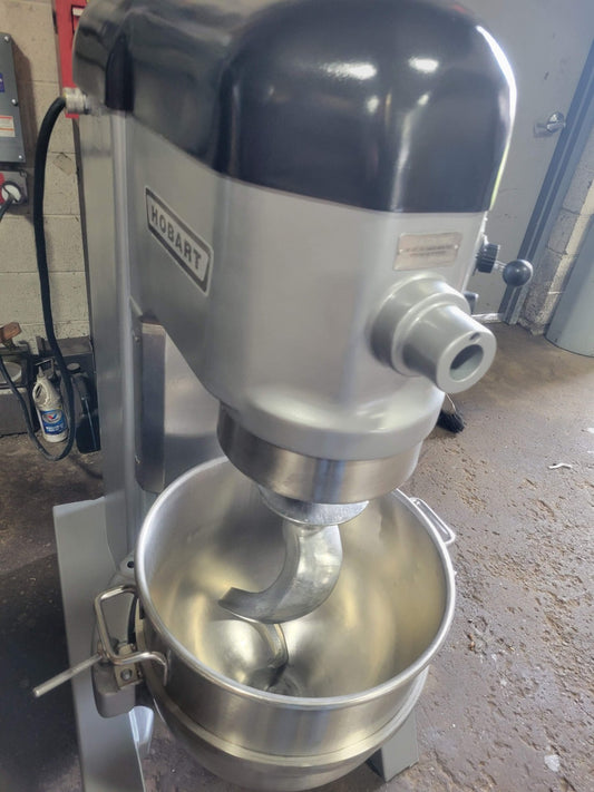 HOBART MODEL H-600 1.5 HP PIZZA DOUGH MIXER 200V 3PH STAINLESS STEEL BOWL & HOOK